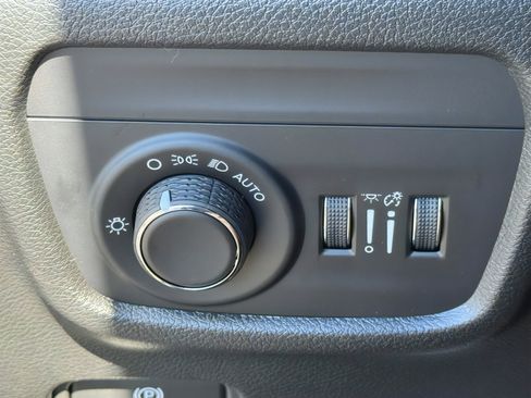 New 2025 Jeep Grand Cherokee Altitude image 25