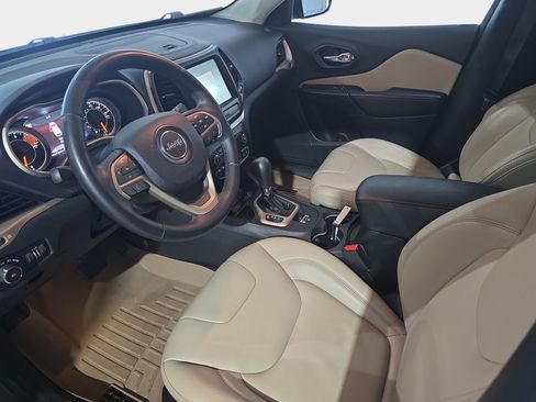 Used 2016 Jeep Cherokee Limited FWD image 13