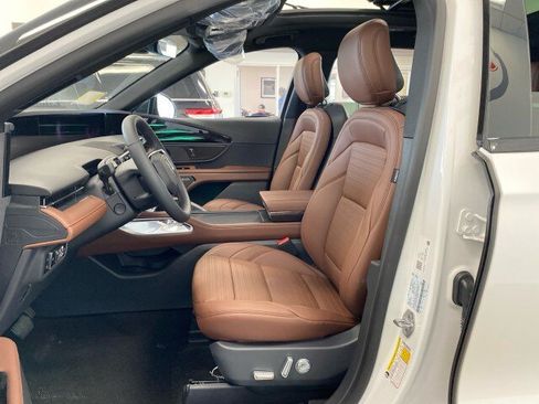 New 2026 Lincoln Nautilus Reserve AWD/4WD image 15