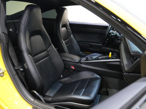 Used 2020 Porsche 911 Carrera 4S w/ Sport Package AWD/4WD image 28