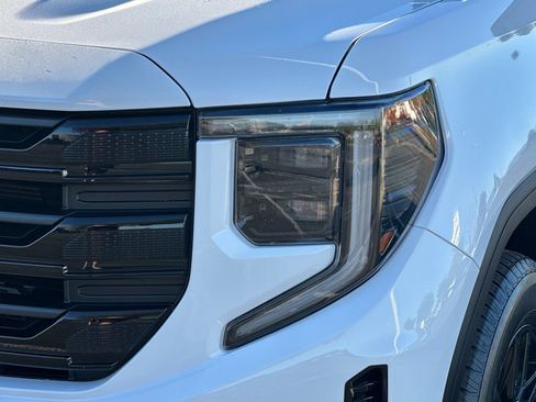 Certified 2023 GMC Sierra 1500 Elevation AWD/4WD image 50