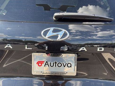 Used 2023 Hyundai Palisade SEL AWD/4WD image 32