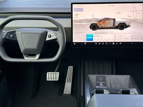 Used 2025 Tesla Cybertruck AWD Crew Cab image 14