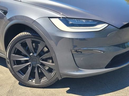 Used 2022 Tesla Model X AWD/4WD image 12
