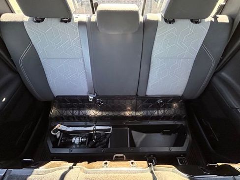 Used 2023 Toyota Tacoma TRD Off-Road image 29