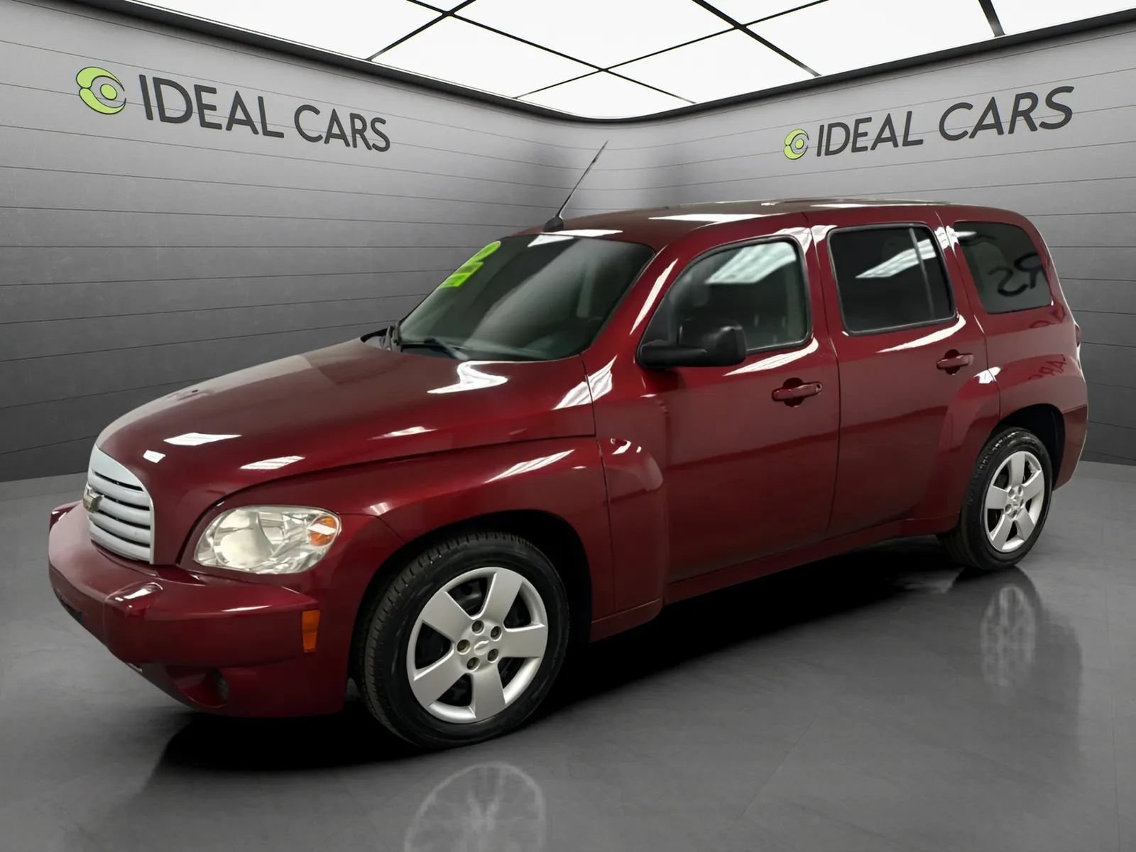 Used 2009 Chevrolet HHR LS FWD image 1