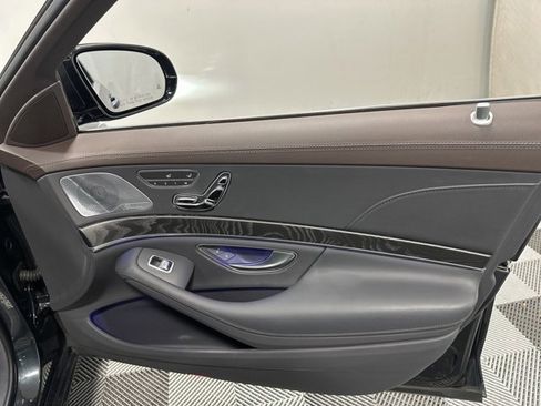 Used 2019 Mercedes-Benz S 560 4MATIC Sedan image 33