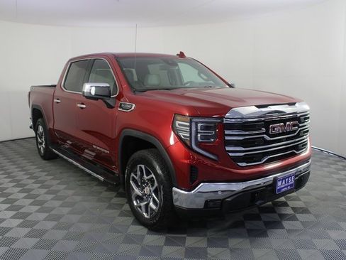 Used 2024 GMC Sierra 1500 SLT w/ SLT Premium Plus Package image 28
