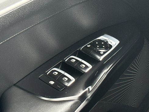 Used 2023 Kia K5 LXS image 27