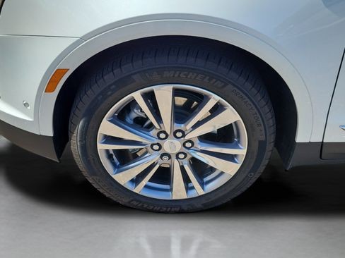 Used 2024 Cadillac XT5 Premium Luxury w/ Technology Package AWD/4WD image 39