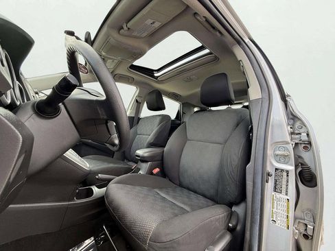 Used 2009 Toyota Matrix S AWD/4WD image 19