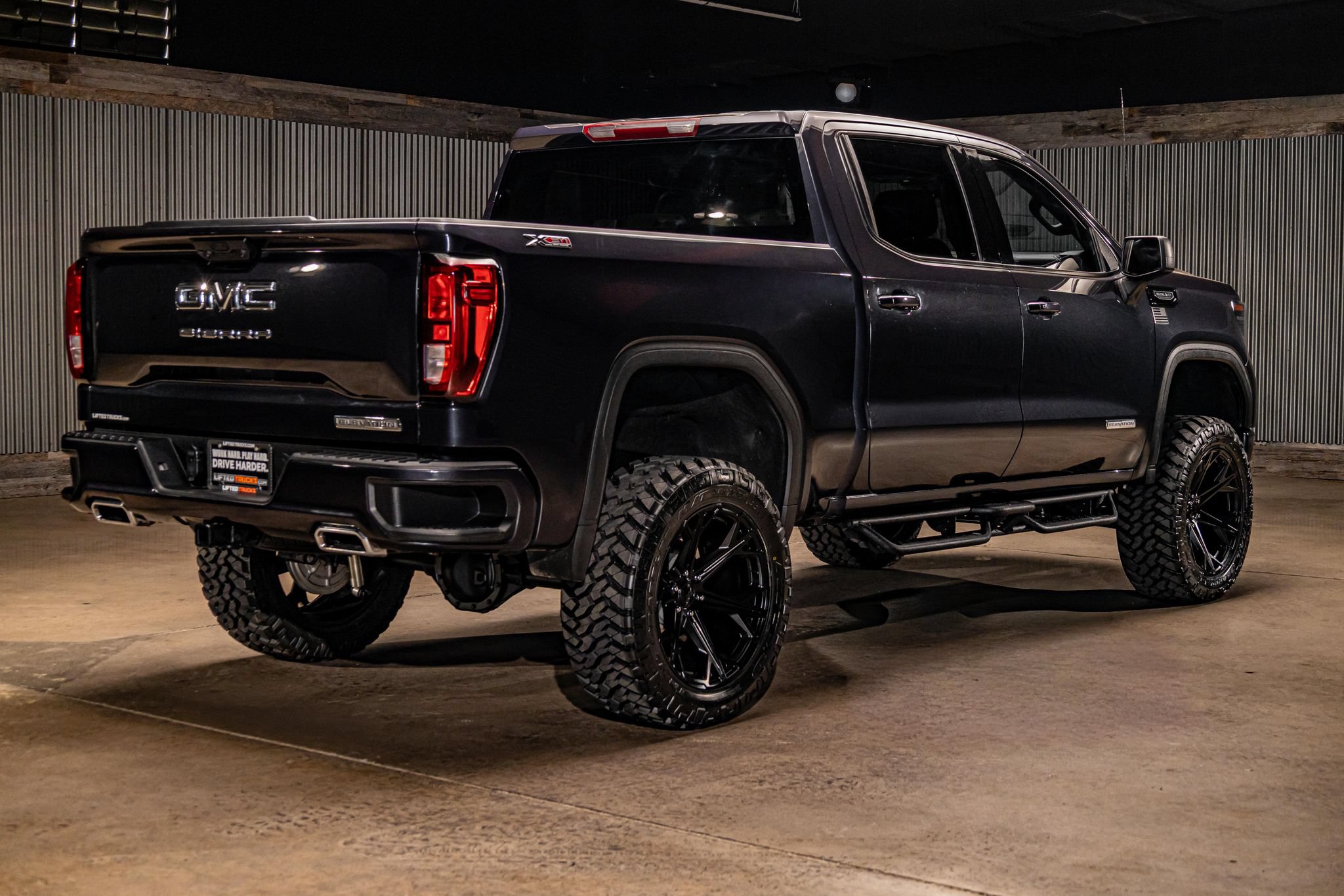 Used 2025 GMC Sierra 1500 Elevation w/ X31 Off-Road Package AWD/4WD image 10