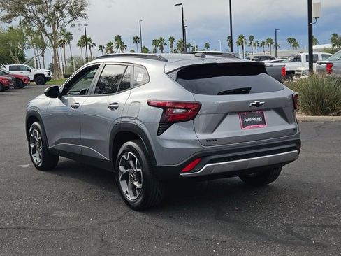 New 2026 Chevrolet Trax LT w/ Driver Confidence Package image 9