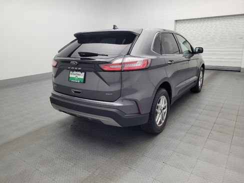 Used 2024 Ford Edge SEL image 9