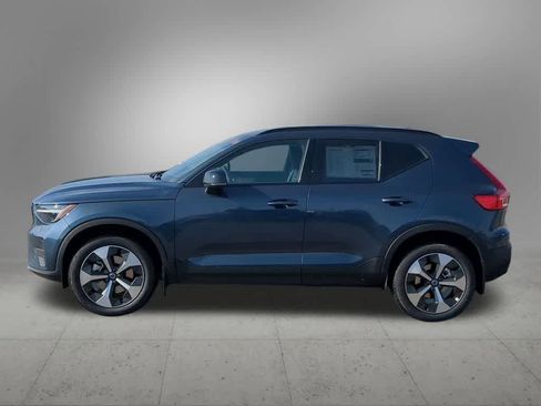 New 2026 Volvo XC40 B5 Core w/ Protection Package Premier image 3