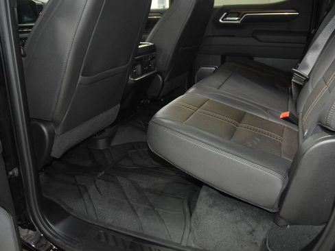 Used 2024 Chevrolet Silverado 1500 High Country w/ High Country Premium Package AWD/4WD image 44