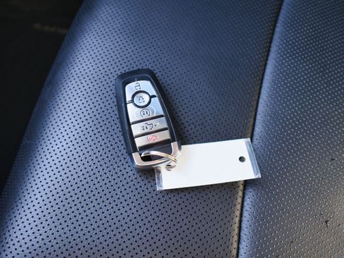 Used 2024 Ford F250 Lariat w/ Sport Appearance Package image 33