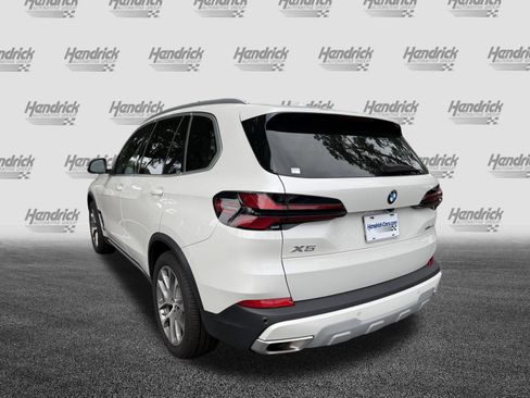 Used 2024 BMW X5 xDrive40i w/ Premium Package AWD/4WD image 7