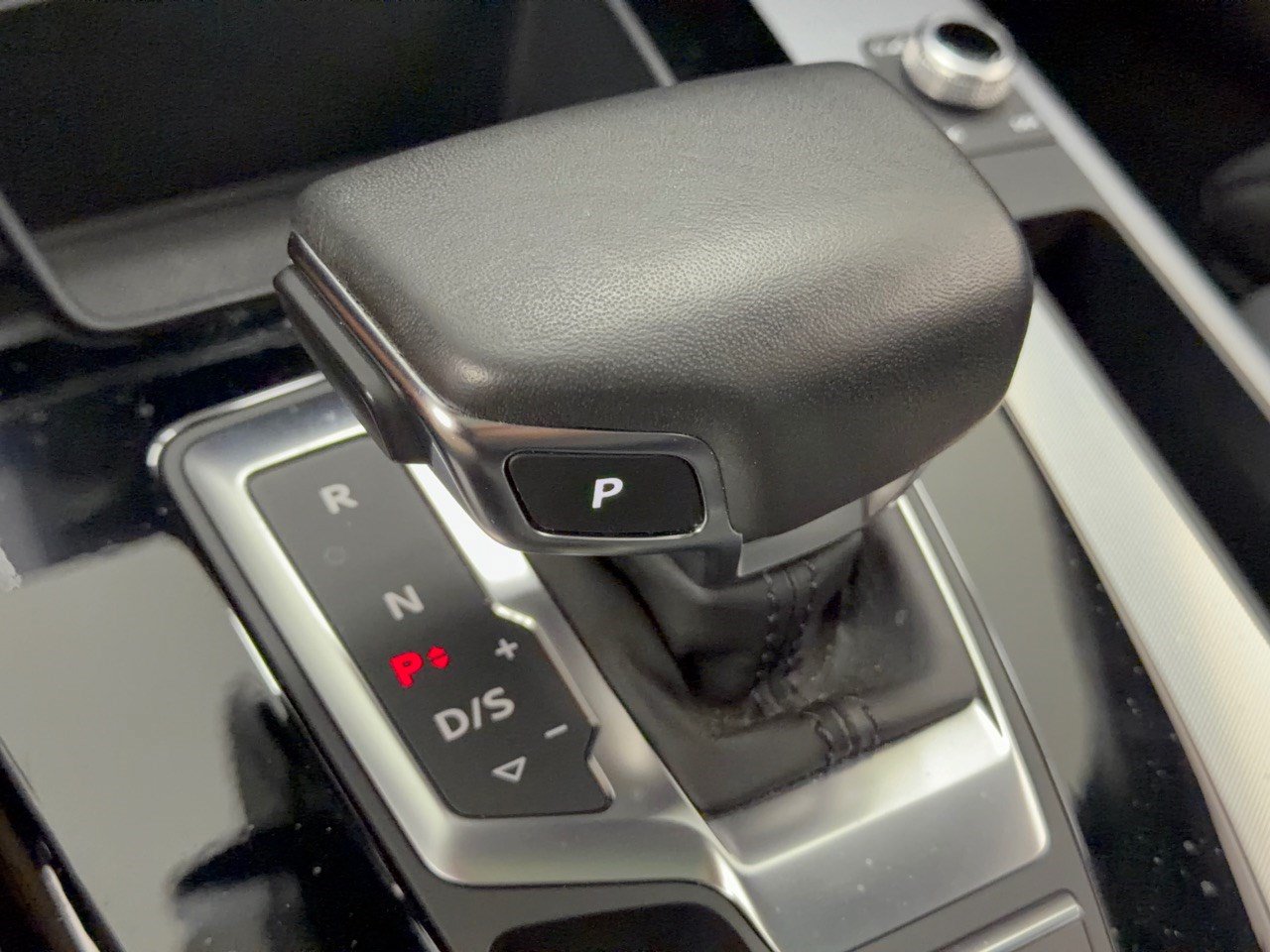 Used 2023 Audi Q5 2.0T Premium Plus w/ Premium Plus Package AWD/4WD image 21