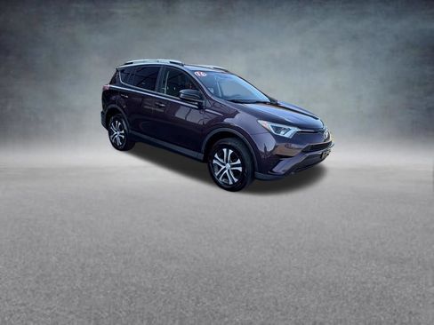 Used 2016 Toyota RAV4 LE AWD/4WD image 8