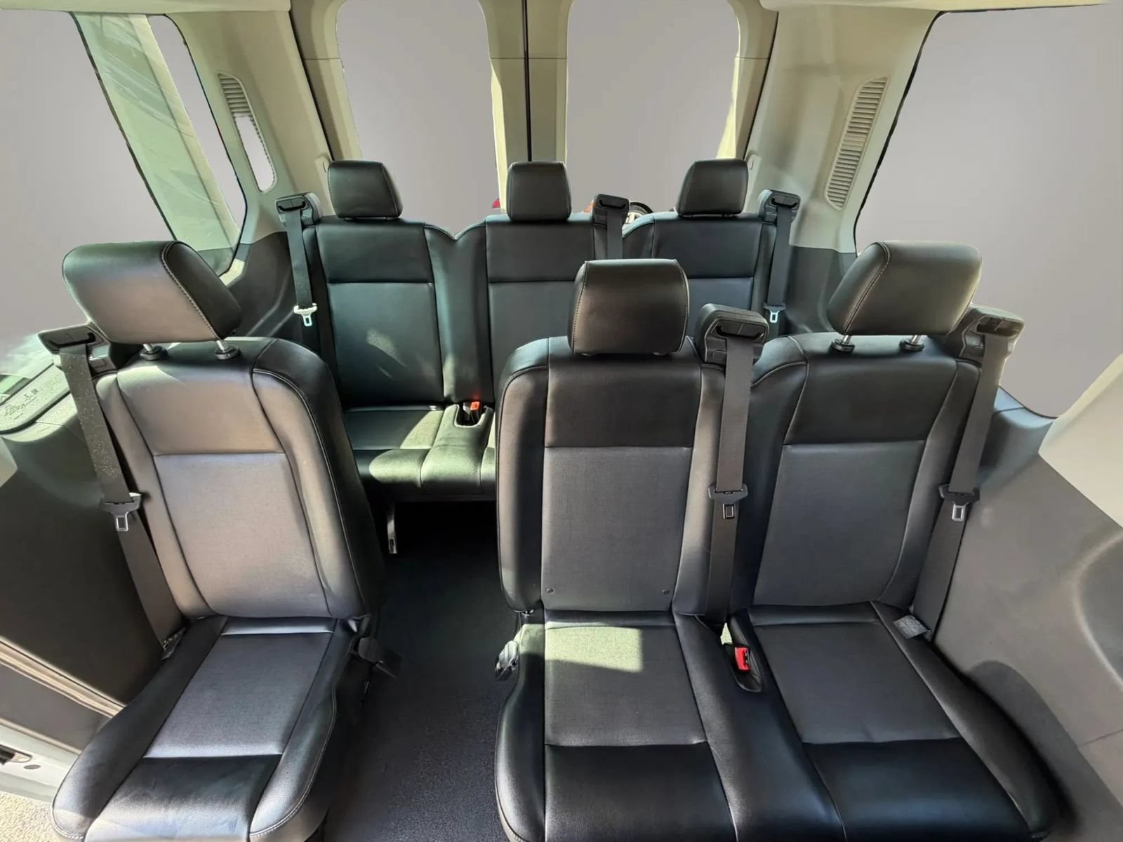 Used 2020 Ford Transit 150 XL RWD image 21