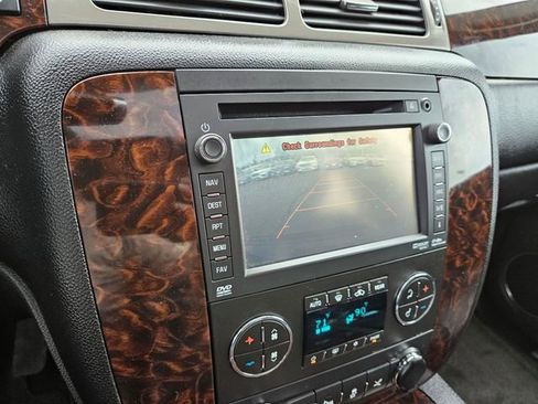 Used 2013 GMC Yukon Denali AWD/4WD image 25
