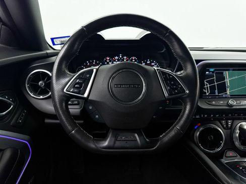 Used 2017 Chevrolet Camaro SS RWD image 4
