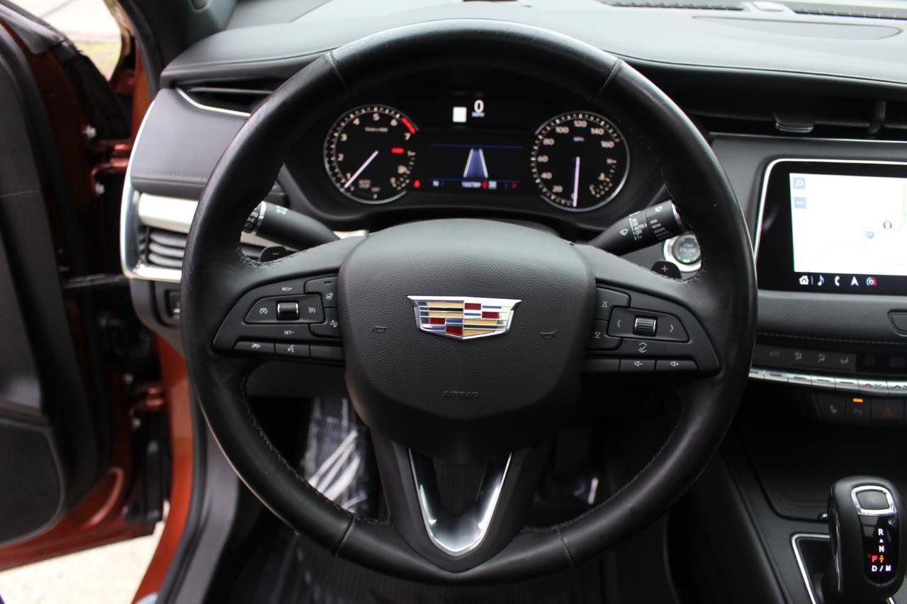 Used 2019 Cadillac XT4 Premium Luxury w/ Cold Weather Package AWD/4WD image 19