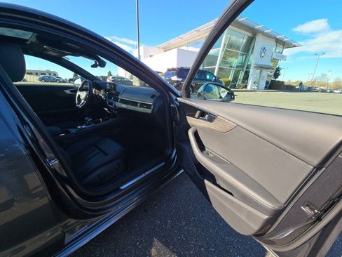 Used 2023 Audi A4 2.0T Premium Plus w/ Premium Plus Package image 11