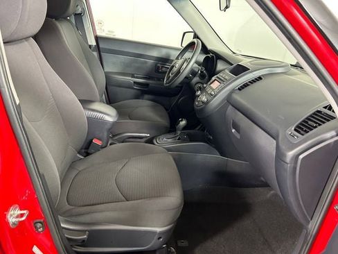 Used 2013 Kia Soul FWD image 27
