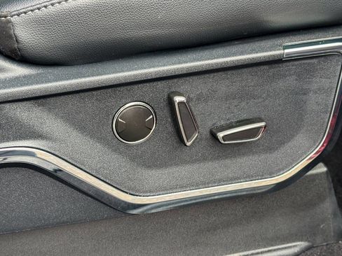 Used 2023 Ford F150 Lariat w/ Equipment Group 502A High image 16