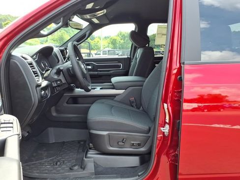 New 2026 RAM 2500 Big Horn AWD/4WD image 6