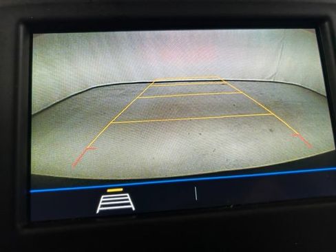 Used 2019 Chevrolet Equinox LT FWD image 20