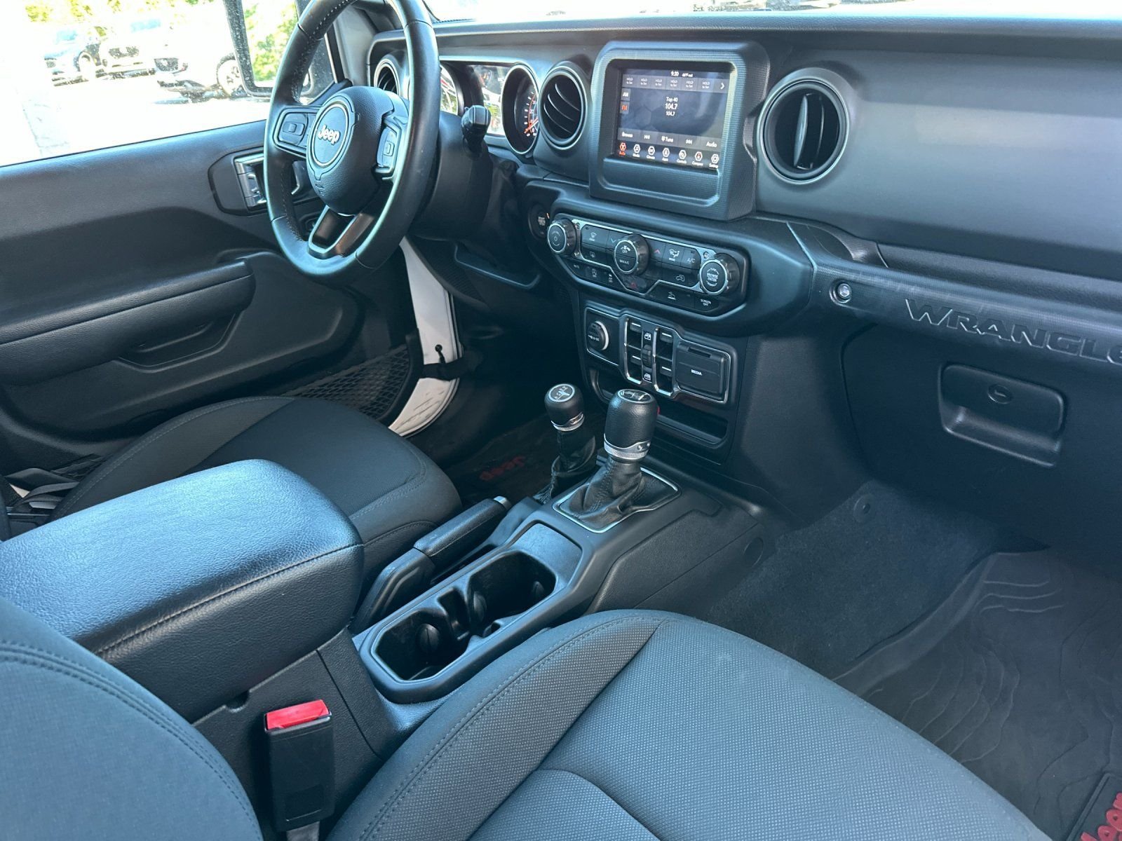 Used 2022 Jeep Wrangler Unlimited Sport AWD/4WD image 45