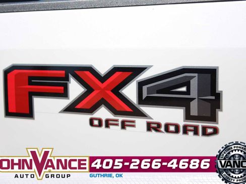 Used 2020 Ford F250 Limited w/ FX4 Off-Road Package AWD/4WD image 9