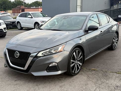 Used 2020 Nissan Altima 2.5 SR FWD image 6