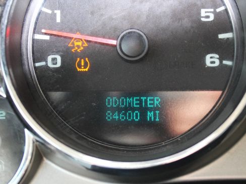 Used 2009 Chevrolet Silverado 2500 W/T RWD image 8