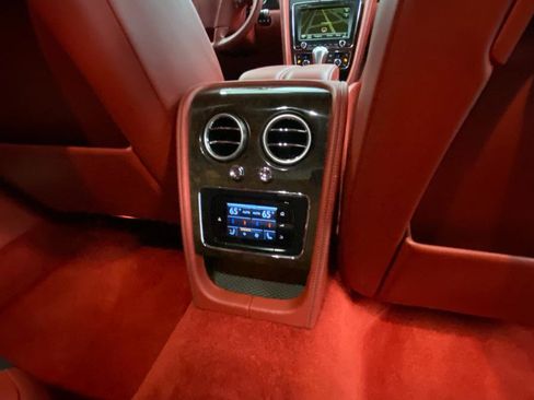 Used 2018 Bentley Flying Spur S W12 image 40
