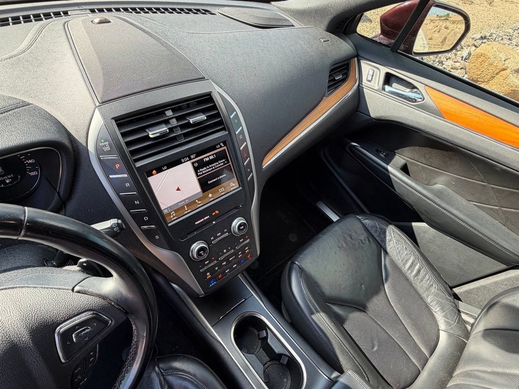 Used 2017 Lincoln MKC Reserve FWD image 19