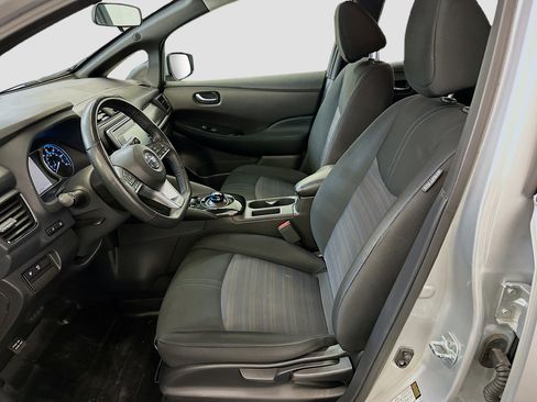 Used 2018 Nissan Leaf SV image 13
