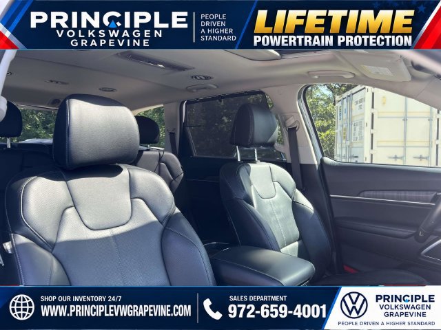 Used 2024 Kia Telluride EX w/ EX Captain's Chair Package FWD image 27