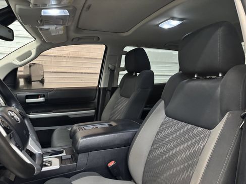 Used 2018 Toyota Tundra SR5 image 9