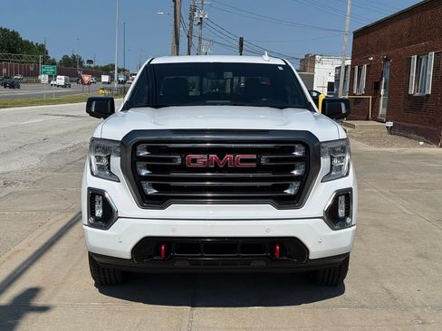 Used 2020 GMC Sierra 1500 AT4 w/ AT4 Premium Package AWD/4WD image 2