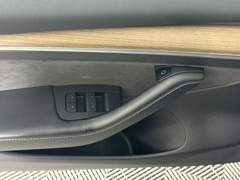 Used 2021 Tesla Model 3 Standard Range Plus RWD image 15