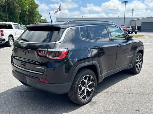 Certified 2025 Jeep Compass Limited AWD/4WD image 5