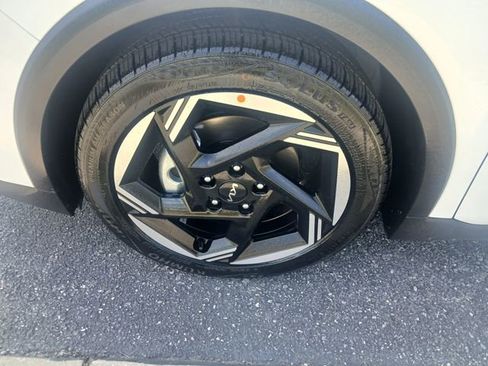 New 2026 Kia K4 EX FWD image 4