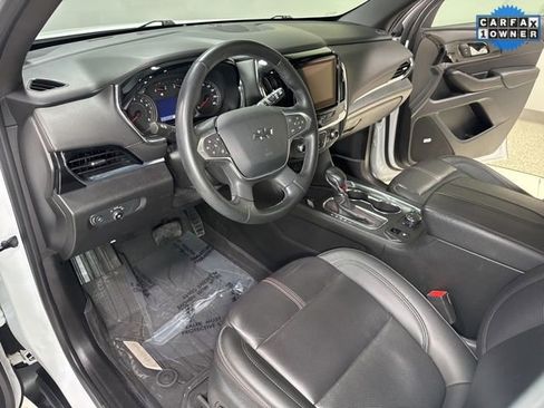 Used 2023 Chevrolet Traverse RS w/ LPO, Floor Liner Package image 16