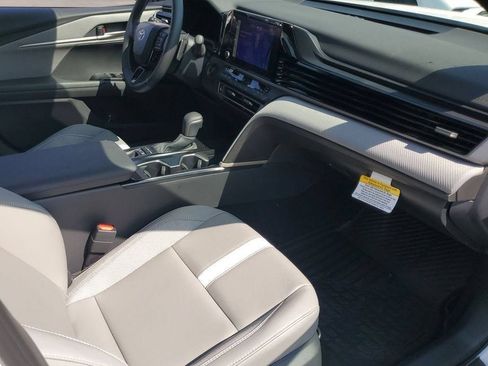 New 2026 Toyota Camry SE w/ Convenience Package FWD image 32