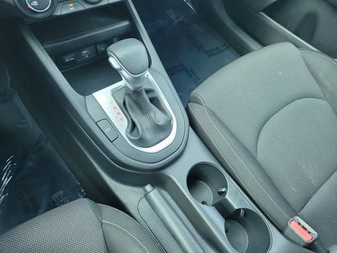 Used 2024 Kia Forte LXS FWD image 32