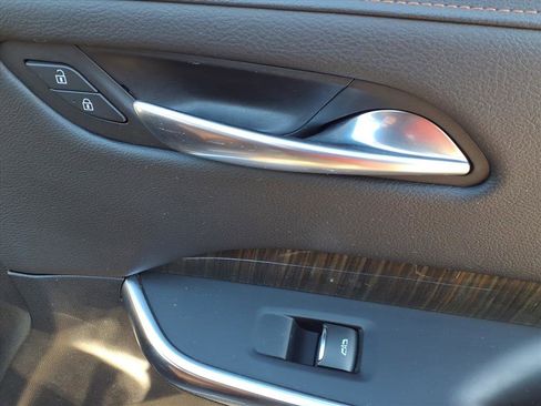 Used 2019 Cadillac XT4 Sport image 7